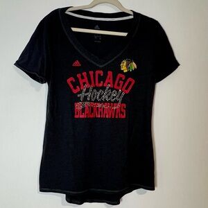 Adidas Chicago Blackhawks Women’s Large V-Neck T-Shirt NHL Hockey Rhinestone